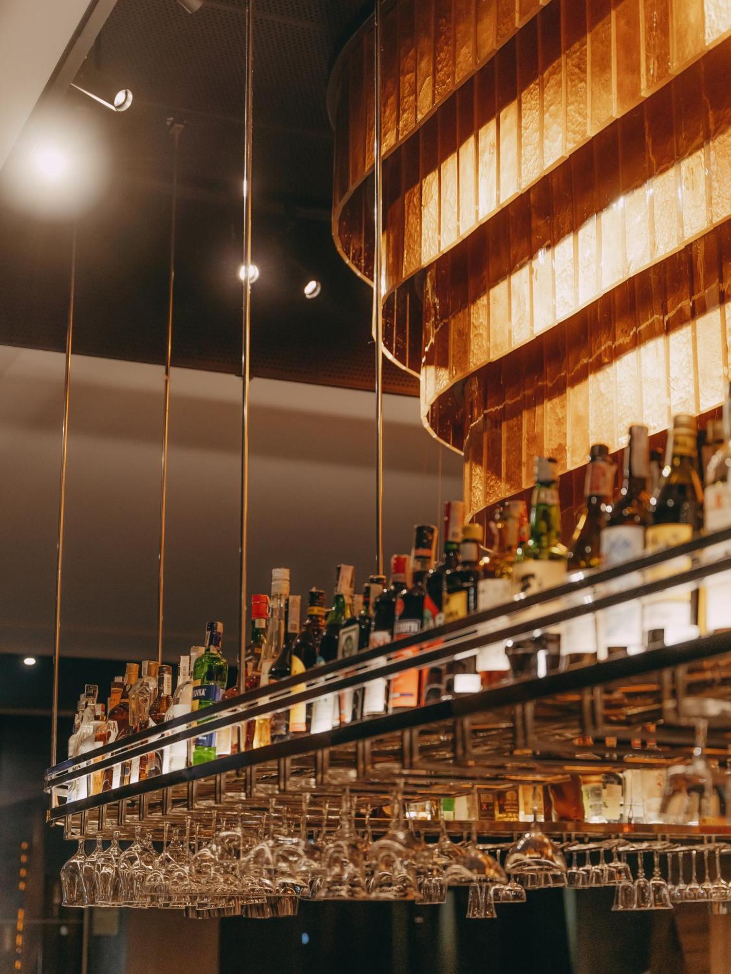 利沃夫大酒店 外观 照片 The bar at the 360° Lounge