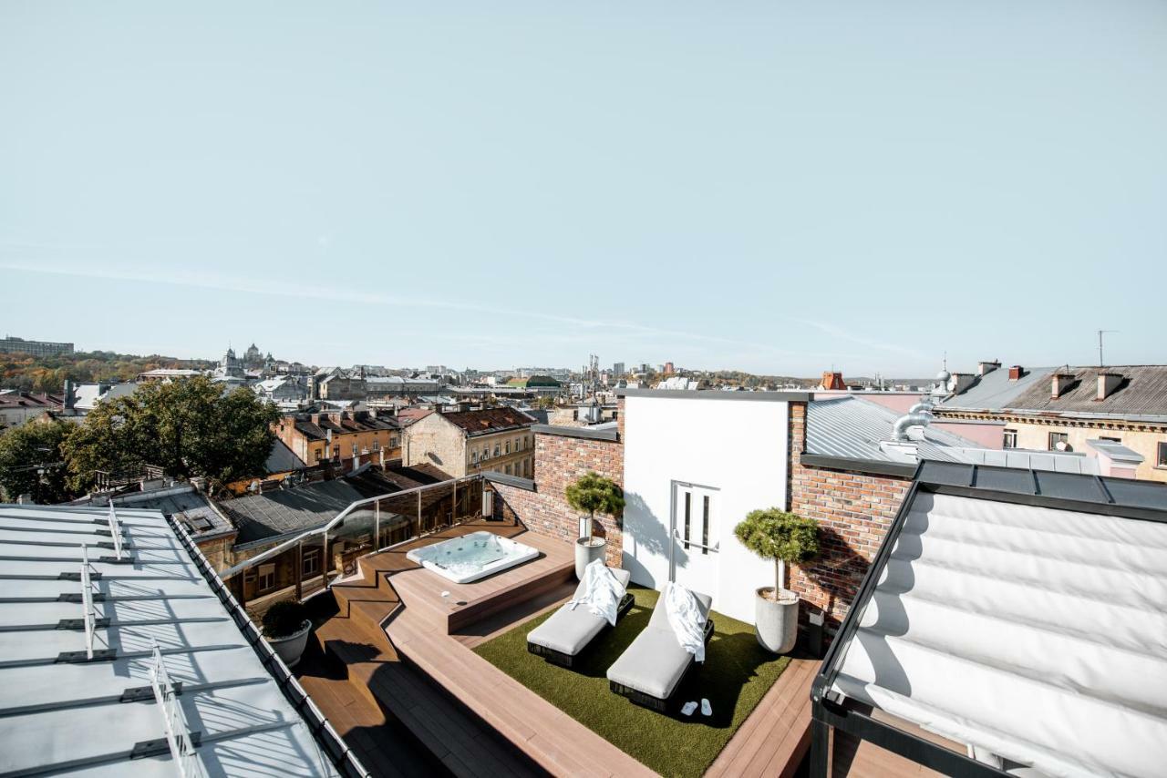 利沃夫大酒店 外观 照片 Rooftop garden