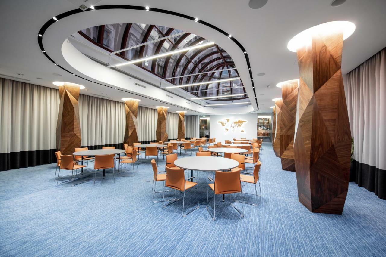 利沃夫大酒店 外观 照片 The interior of the new building