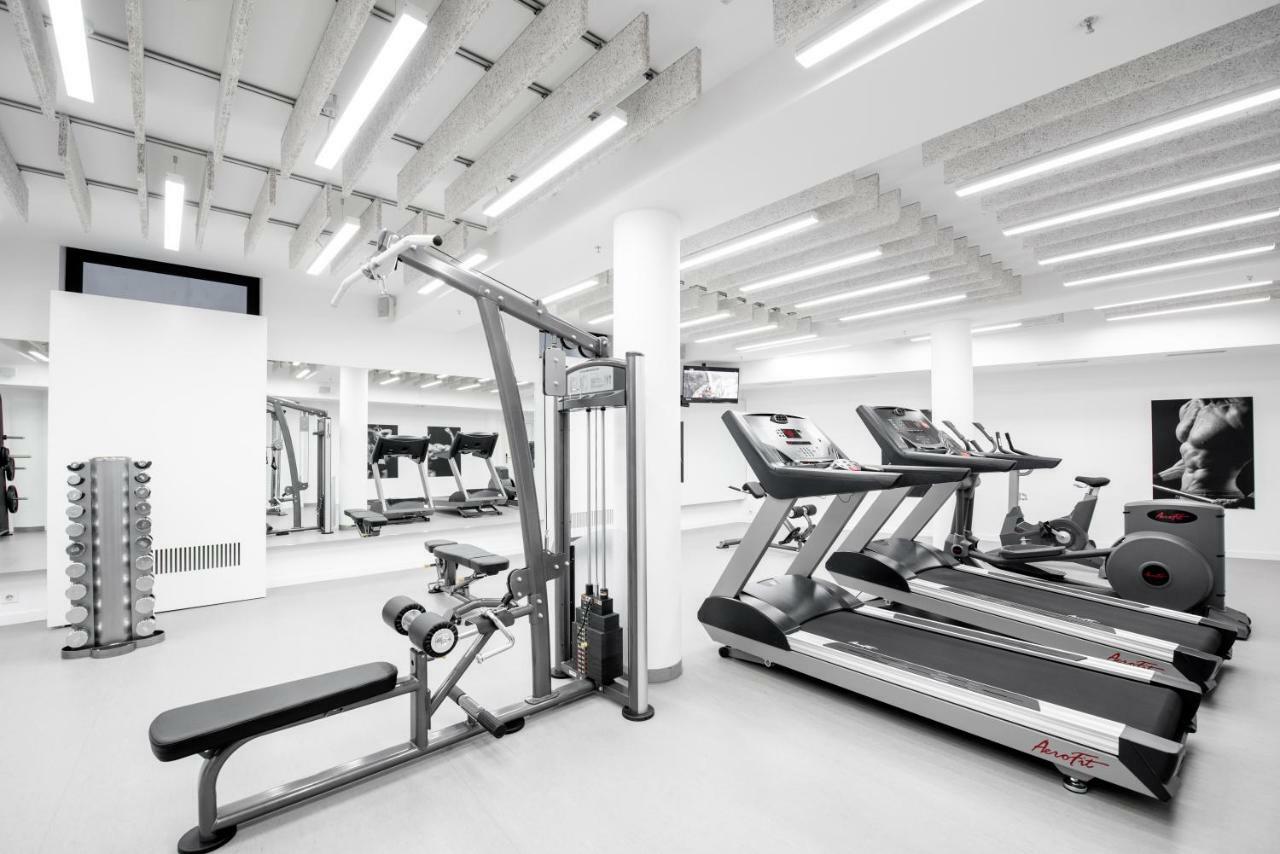 利沃夫大酒店 外观 照片 The gym at the University of Westminster